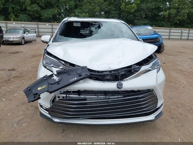 2026 TOYOTA SIENNA PLATINUM 6