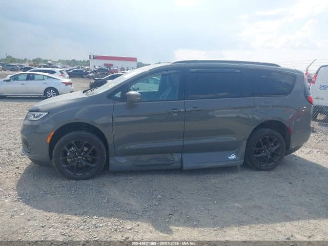 2022 CHRYSLER PACIFICA TOURING L 14