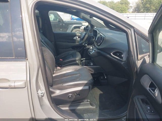 2022 CHRYSLER PACIFICA TOURING L 5