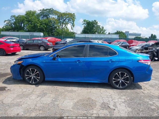 2018 TOYOTA CAMRY SE 13