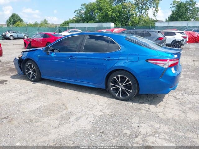 2018 TOYOTA CAMRY SE 3