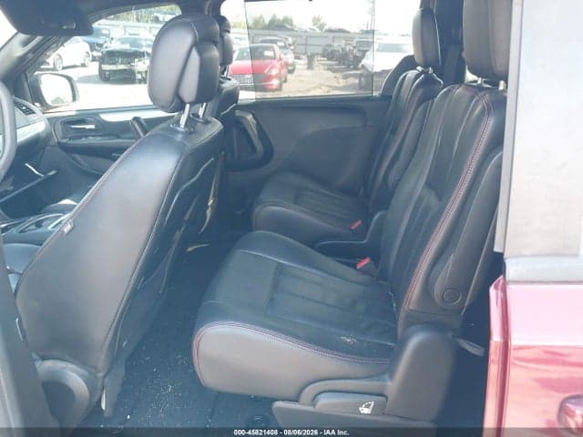 2018 DODGE GRAND CARAVAN GT 8