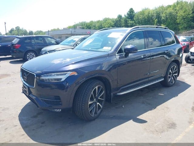 2017 VOLVO XC90 T6 MOMENTUM 2
