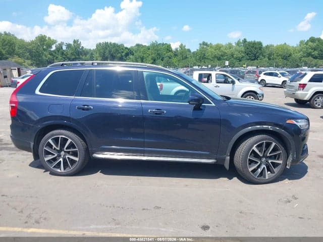 2017 VOLVO XC90 T6 MOMENTUM 13