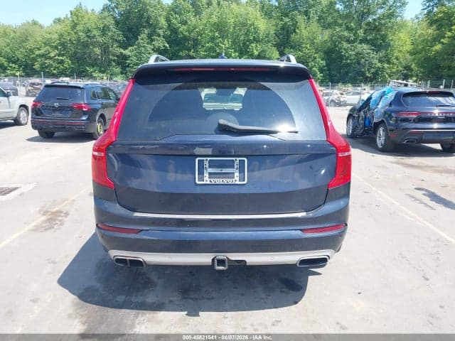 2017 VOLVO XC90 T6 MOMENTUM 16