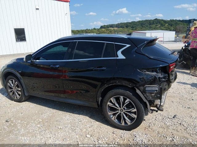 2017 INFINITI QX30 PREMIUM 15
