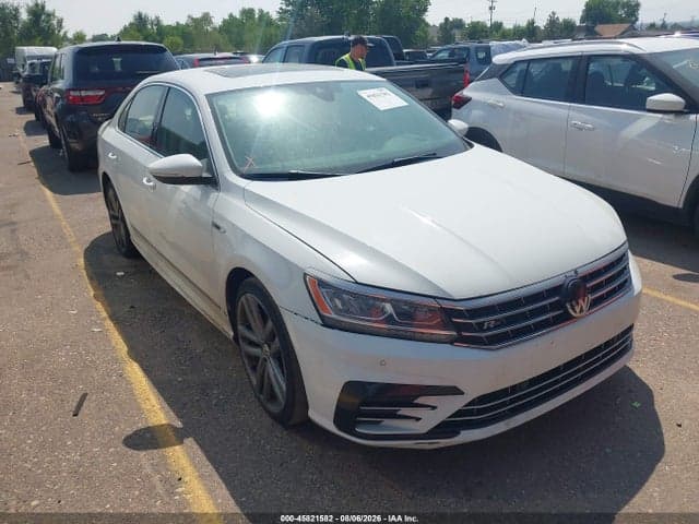 2019 VOLKSWAGEN PASSAT 2.0T SE R-LINE - 1
