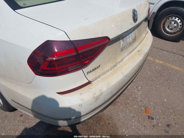 2019 VOLKSWAGEN PASSAT 2.0T SE R-LINE 6