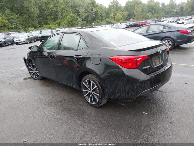 2017 TOYOTA COROLLA SE 3