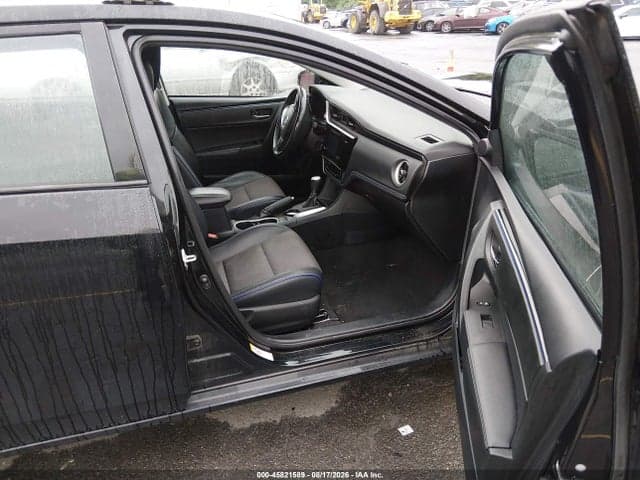 2017 TOYOTA COROLLA SE 5