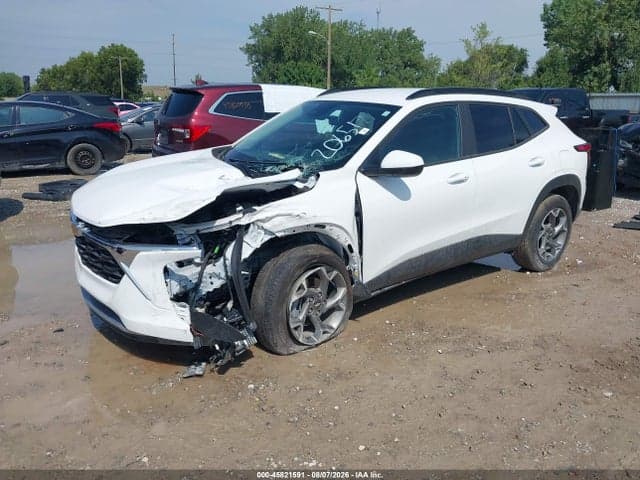 2025 CHEVROLET TRAX FWD LT 2