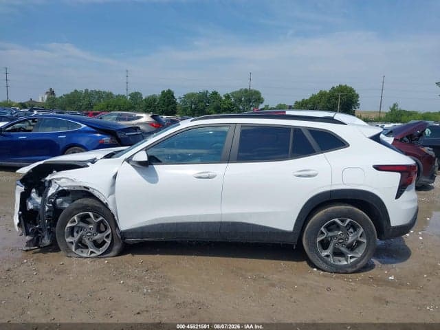 2025 CHEVROLET TRAX FWD LT 15