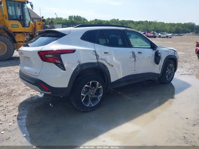 2025 CHEVROLET TRAX FWD LT 4