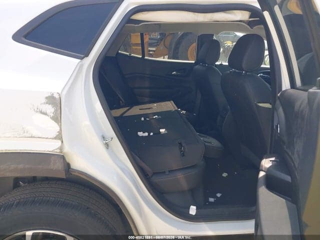 2025 CHEVROLET TRAX FWD LT 8