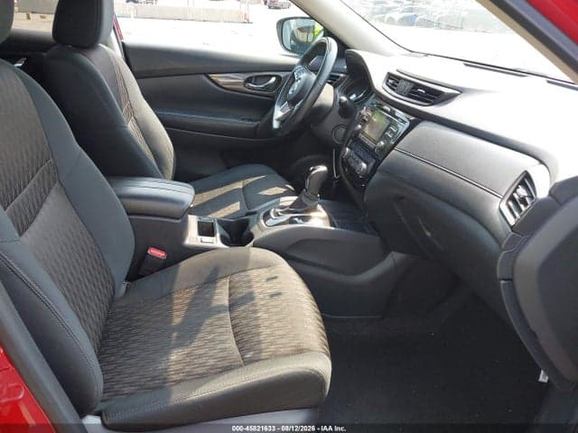 2017 NISSAN ROGUE SV 5