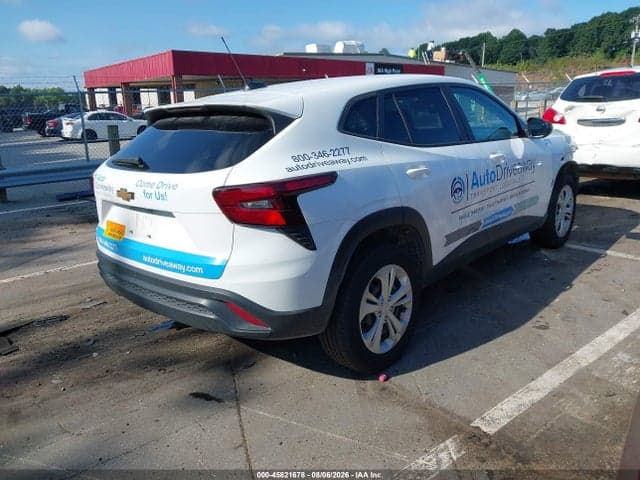 2025 CHEVROLET TRAX FWD LS 4