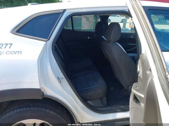 2025 CHEVROLET TRAX FWD LS 8