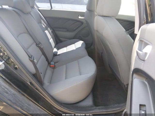 2017 KIA FORTE LX 8