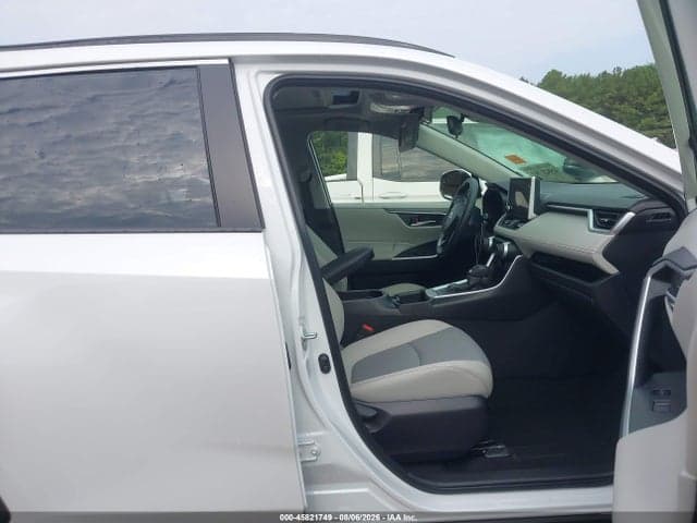 2025 TOYOTA RAV4 HYBRID XLE PREMIUM 5