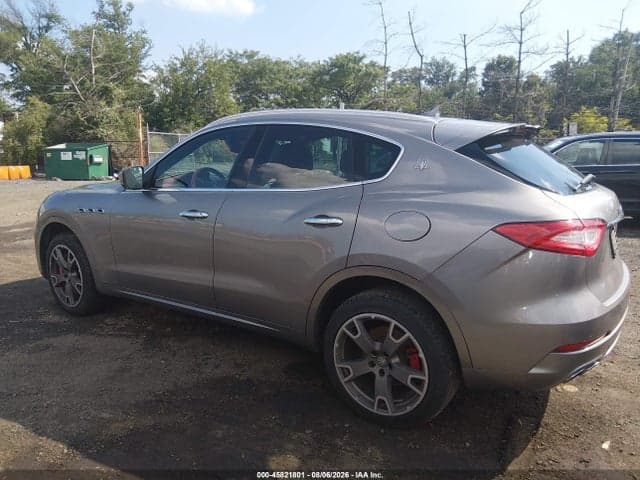 2017 MASERATI LEVANTE S 14