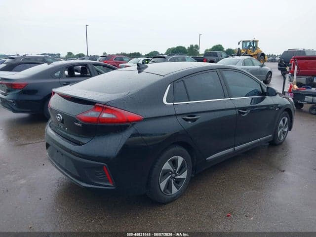 2017 HYUNDAI IONIQ HYBRID SEL 4