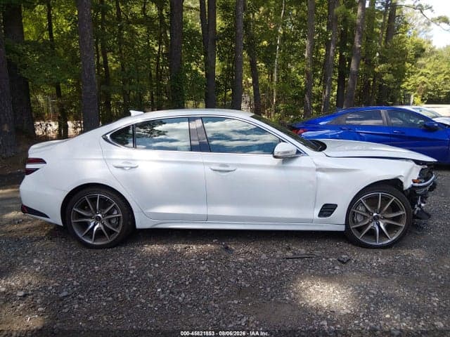 2025 GENESIS G70 2.5T RWD 14