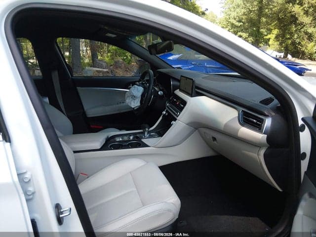 2025 GENESIS G70 2.5T RWD 5