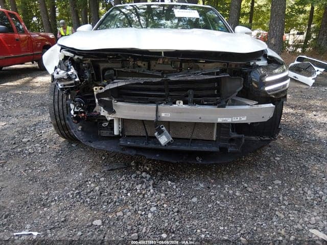 2025 GENESIS G70 2.5T RWD 6