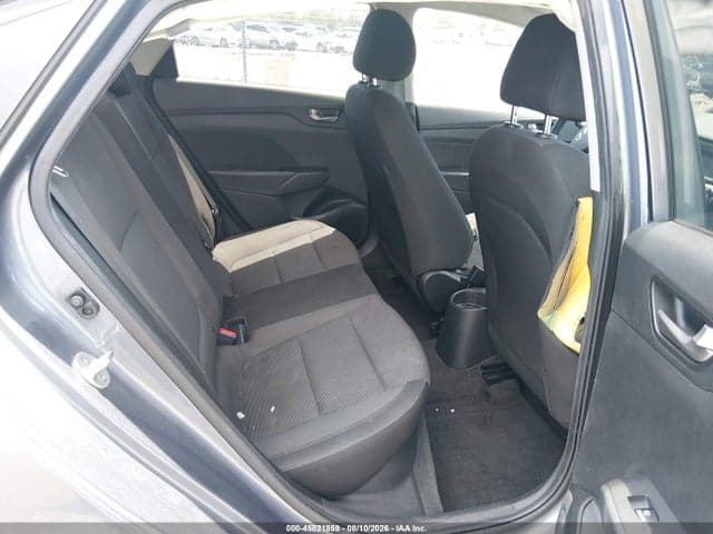 2019 HYUNDAI ACCENT SE 8
