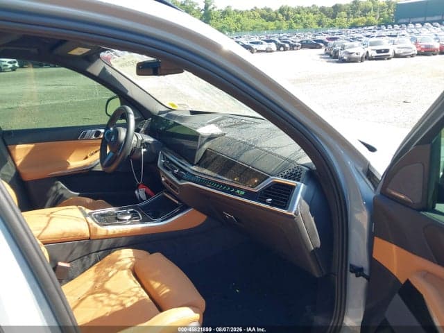 2025 BMW X5 XDRIVE40I 5