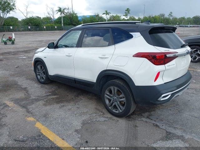 2021 KIA SELTOS S 3