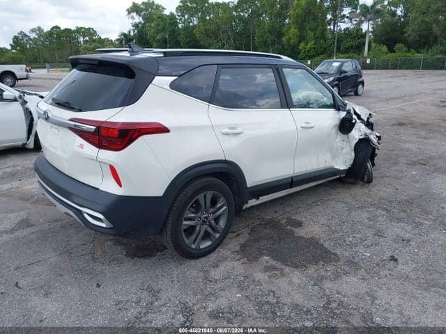 2021 KIA SELTOS S 4