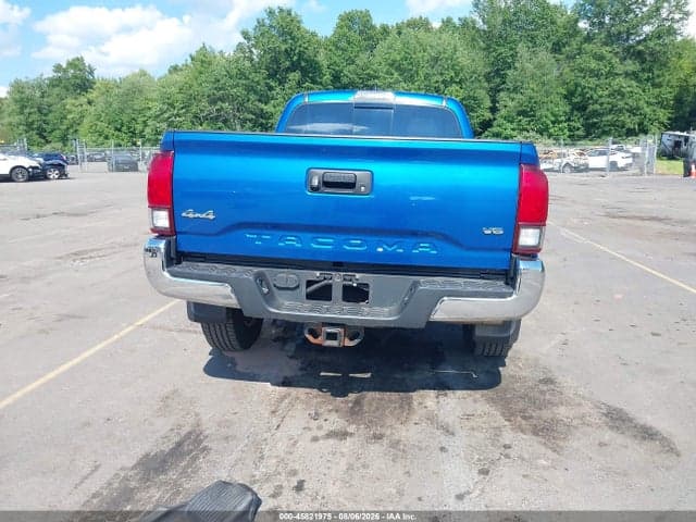 2018 TOYOTA TACOMA SR5 V6 16