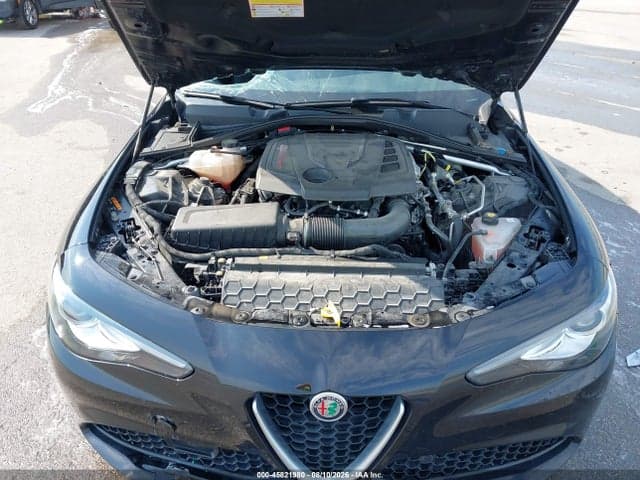 2017 ALFA ROMEO GIULIA AWD 10