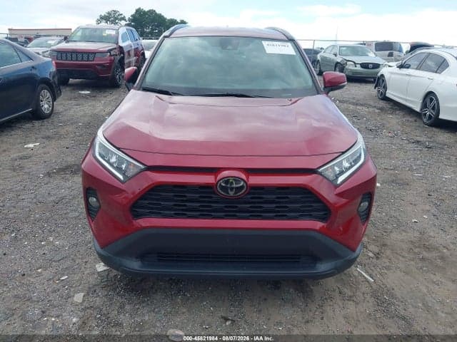 2021 TOYOTA RAV4 XLE 11