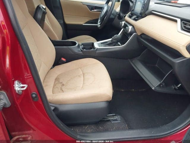 2021 TOYOTA RAV4 XLE 5