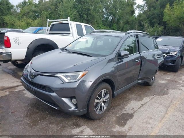 2017 TOYOTA RAV4 XLE 2