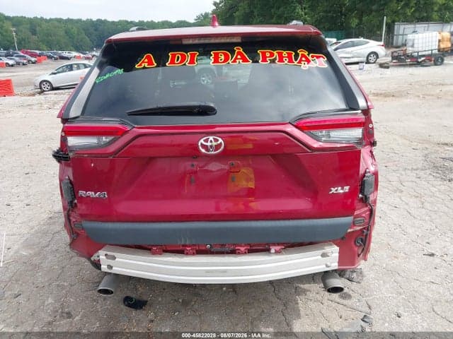 2021 TOYOTA RAV4 XLE 16