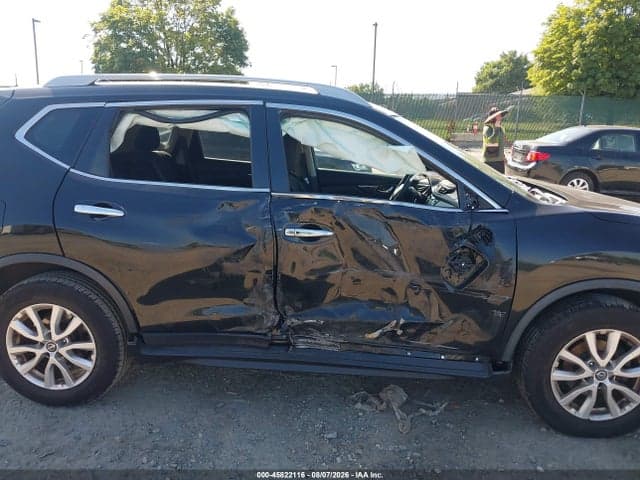 2017 NISSAN ROGUE SV 6