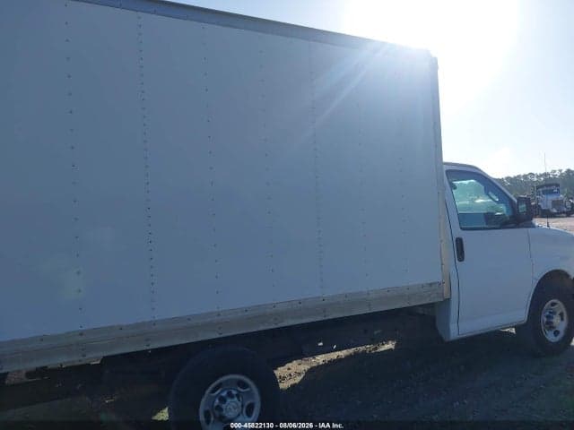 2021 CHEVROLET EXPRESS CUTAWAY WORK VAN 4