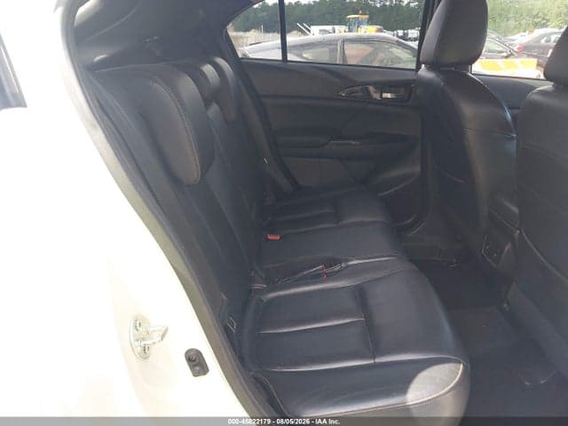 2018 MITSUBISHI ECLIPSE CROSS SEL 8