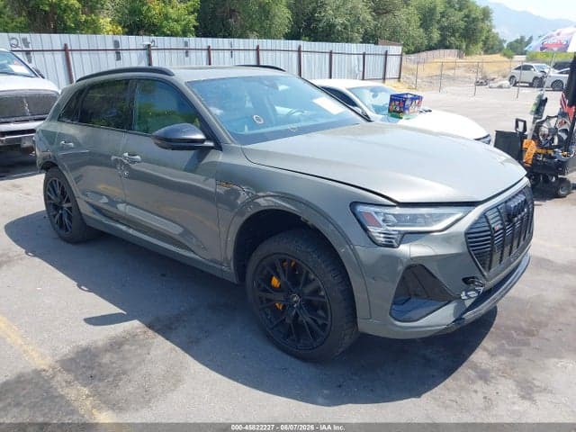 2023 AUDI E-TRON PREMIUMWE 1