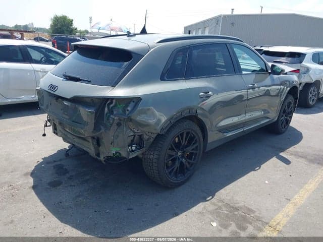 2023 AUDI E-TRON PREMIUMWE 4