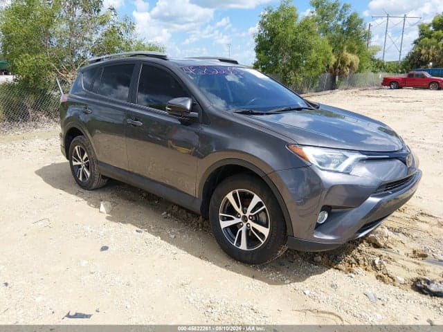 2017 TOYOTA RAV4 XLE 1