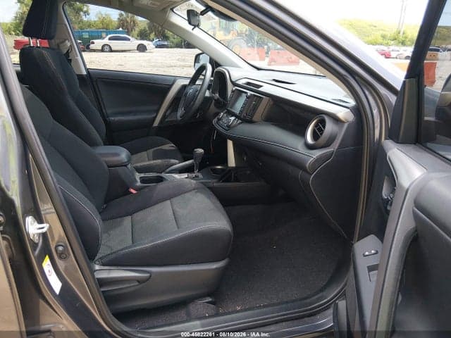 2017 TOYOTA RAV4 XLE 5