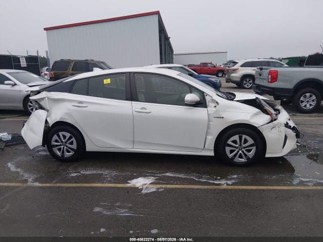 2017 TOYOTA PRIUS THREE 14