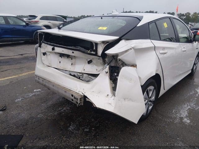 2017 TOYOTA PRIUS THREE 18