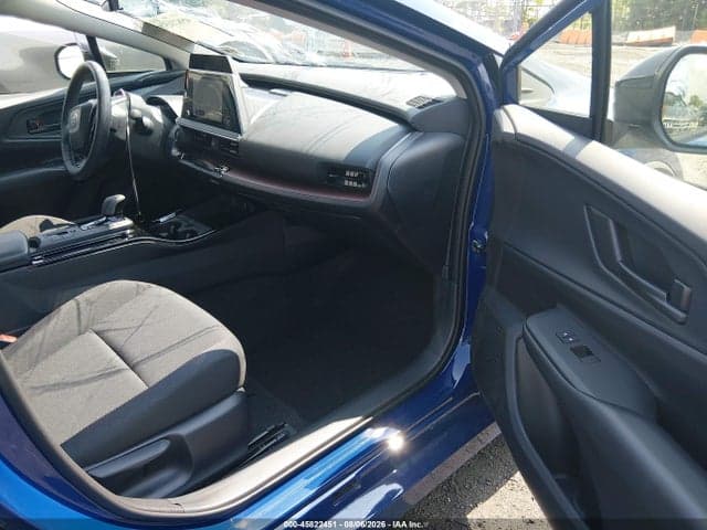 2025 TOYOTA PRIUS PLUG-IN HYBRID SE 5