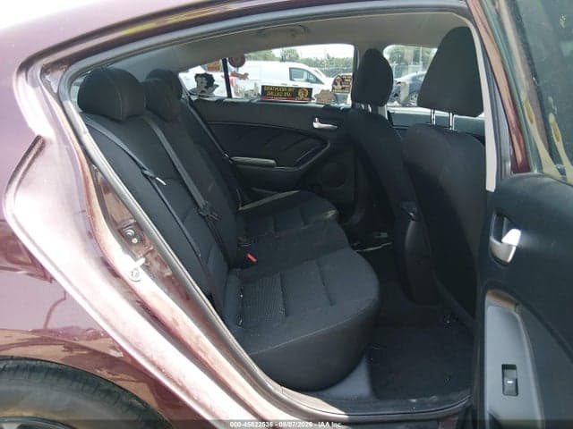 2017 KIA FORTE LX 8