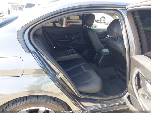2017 BMW 320I 8